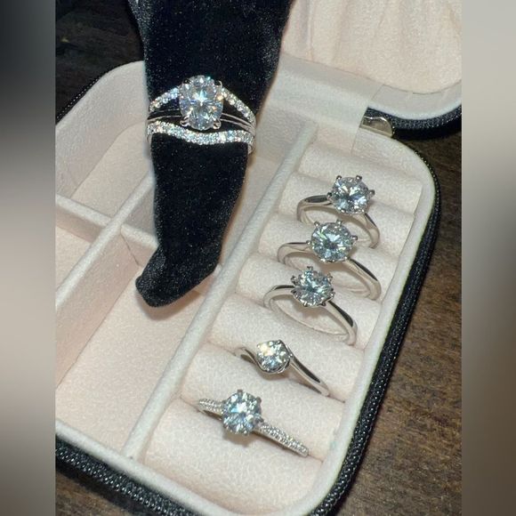 VVS1 Diamond 💎18k Plated 925, 2CT OVAL Moissanite DIAMOND W/HIDDEN HALO - Picture 9 of 9